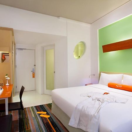Harris Hotel & Convention Festival Citylink Bandung Buitenkant foto