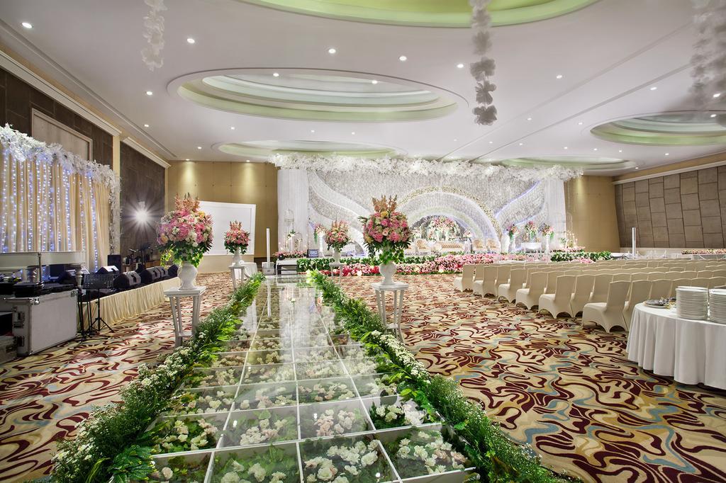 Harris Hotel & Convention Festival Citylink Bandung Buitenkant foto